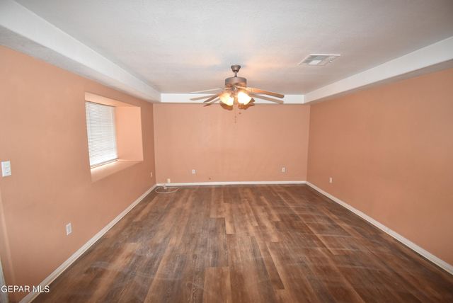 646 CASA GRANDE Place, El Paso, TX 79907