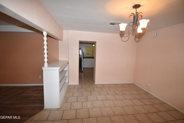646 CASA GRANDE Place, El Paso, TX 79907