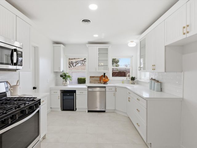 10322 Pinecrest Drive, Dallas, TX 75228