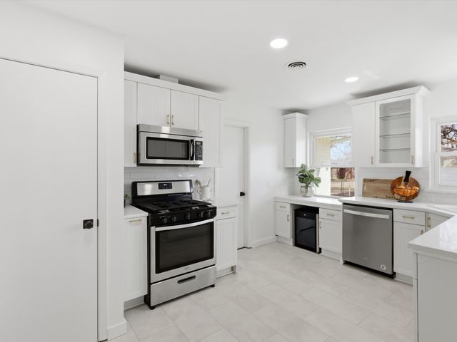 10322 Pinecrest Drive, Dallas, TX 75228