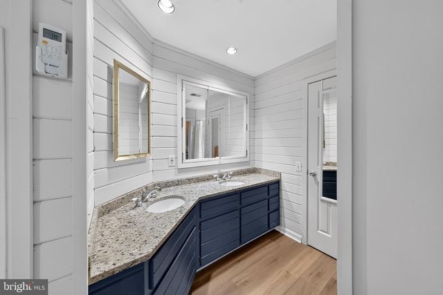 3 LAMATAN RD, Newark, DE 19711