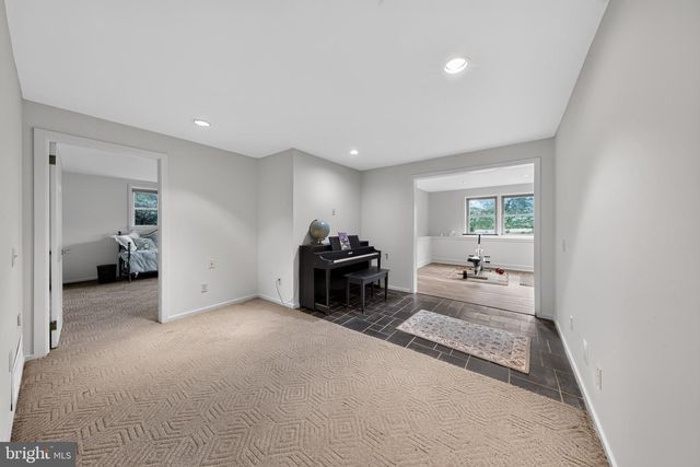 3 LAMATAN RD, Newark, DE 19711