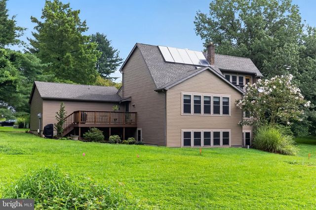 3 LAMATAN RD, Newark, DE 19711