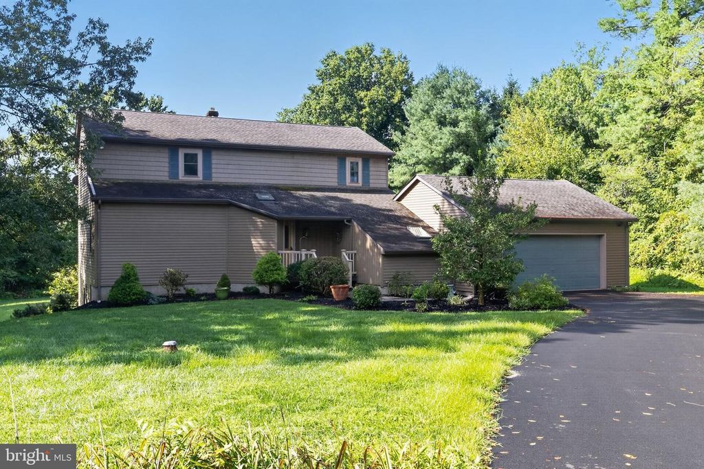 3 LAMATAN RD, Newark, DE 19711