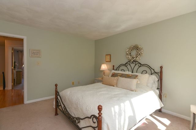 189 Farrwood Dr 189, Haverhill, MA 01830