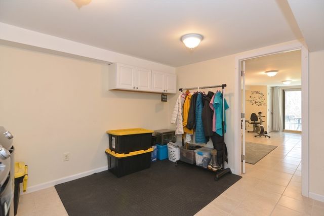189 Farrwood Dr 189, Haverhill, MA 01830