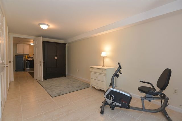 189 Farrwood Dr 189, Haverhill, MA 01830