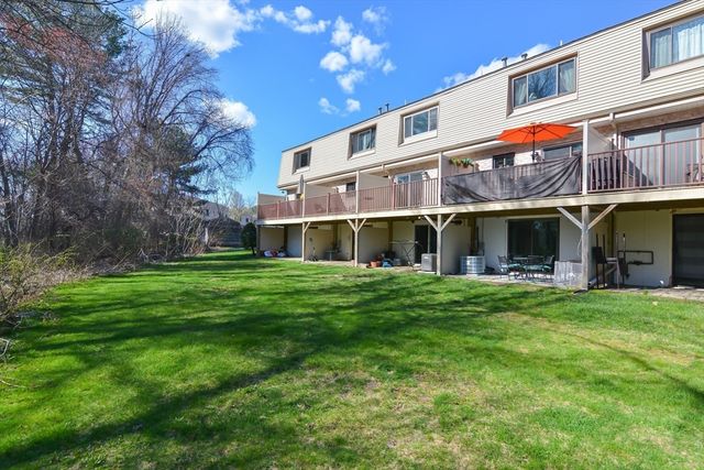 189 Farrwood Dr 189, Haverhill, MA 01830