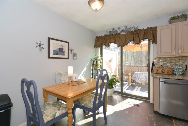 189 Farrwood Dr 189, Haverhill, MA 01830