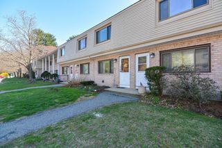 189 Farrwood Dr 189, Haverhill, MA 01830
