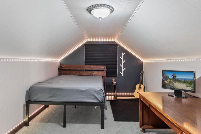 835 Summit STREET, Manitowoc, WI 54220