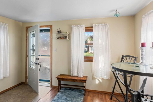 835 Summit STREET, Manitowoc, WI 54220