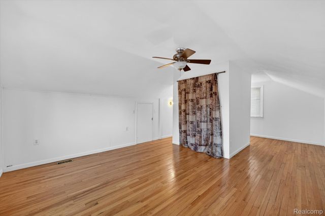 9006 Quandt Avenue, Allen Park, MI 48101