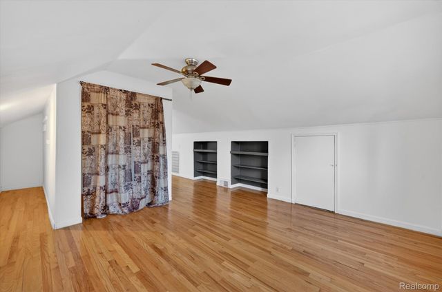 9006 Quandt Avenue, Allen Park, MI 48101