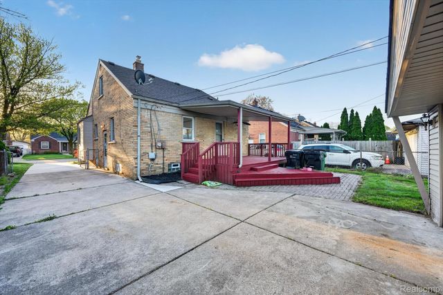 9006 Quandt Avenue, Allen Park, MI 48101