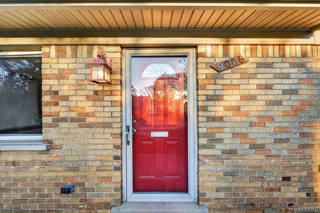 9006 Quandt Avenue, Allen Park, MI 48101