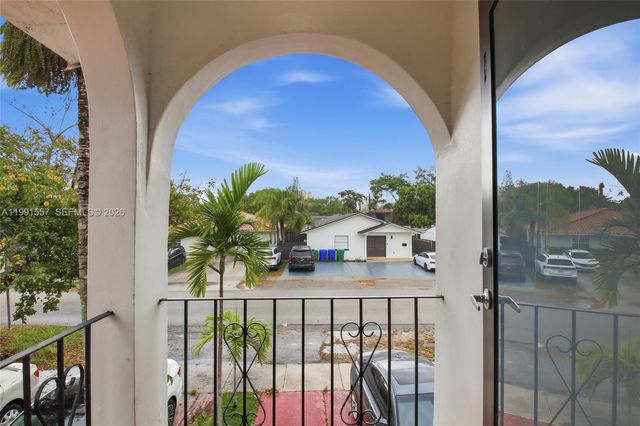 3210 SW 26th St 3210, Miami, FL 33133