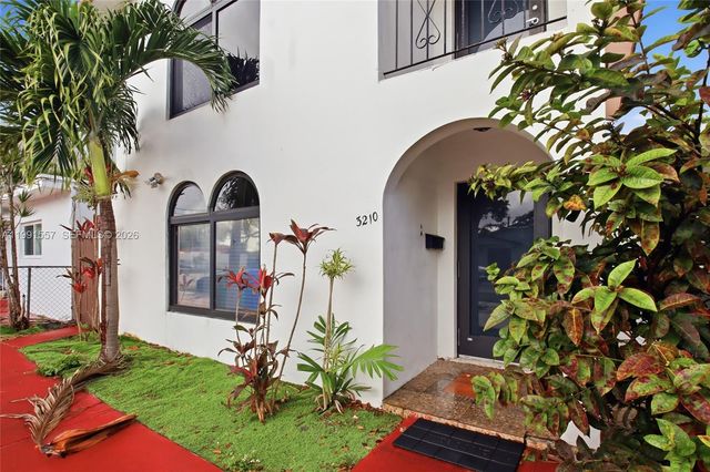 3210 SW 26th St 3210, Miami, FL 33133