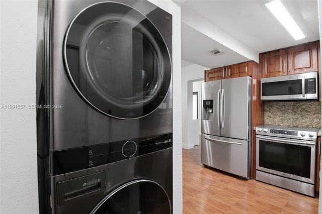 3210 SW 26th St 3210, Miami, FL 33133