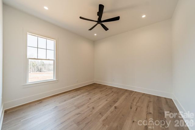 121 Juniper Road, Mooresville, NC 28115