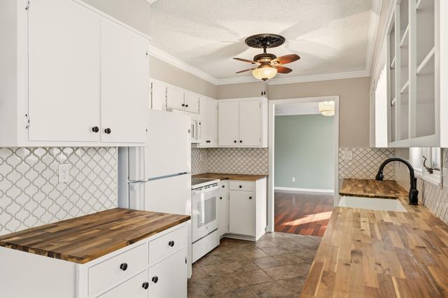 4002 Bow Street NE, Cleveland, TN 37312