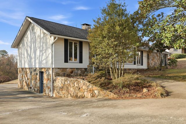 4002 Bow Street NE, Cleveland, TN 37312