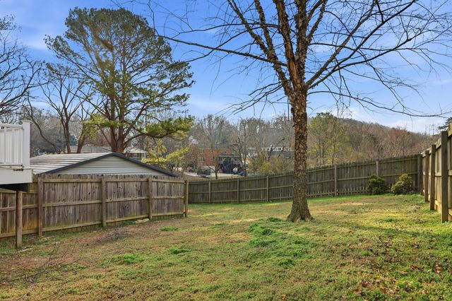 4002 Bow Street NE, Cleveland, TN 37312