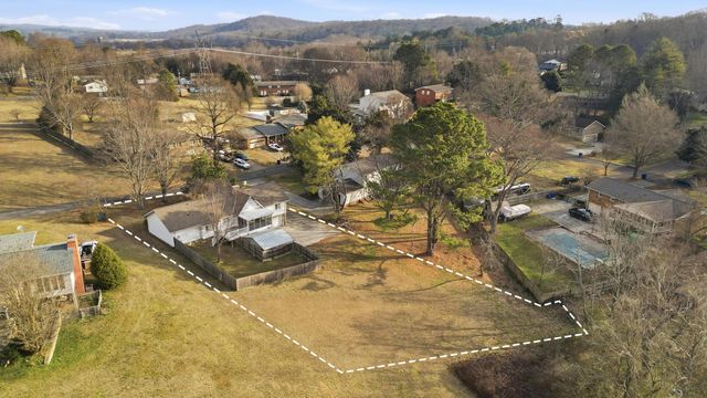 4002 Bow Street NE, Cleveland, TN 37312