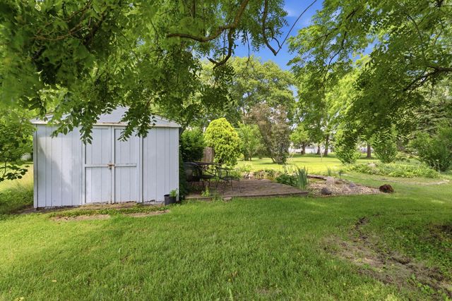 2017 Colona Road, East Moline, IL 61244