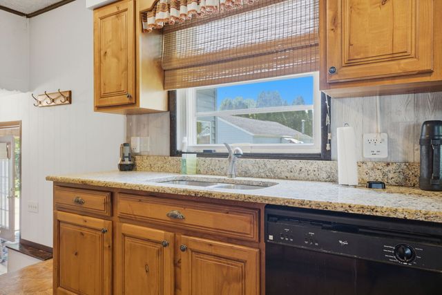 2017 Colona Road, East Moline, IL 61244
