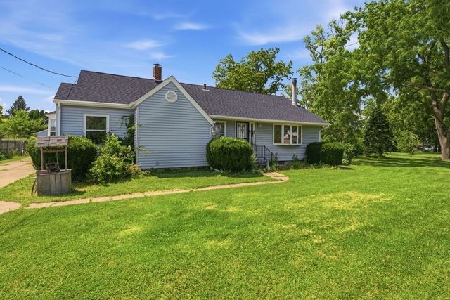 2017 Colona Road, East Moline, IL 61244