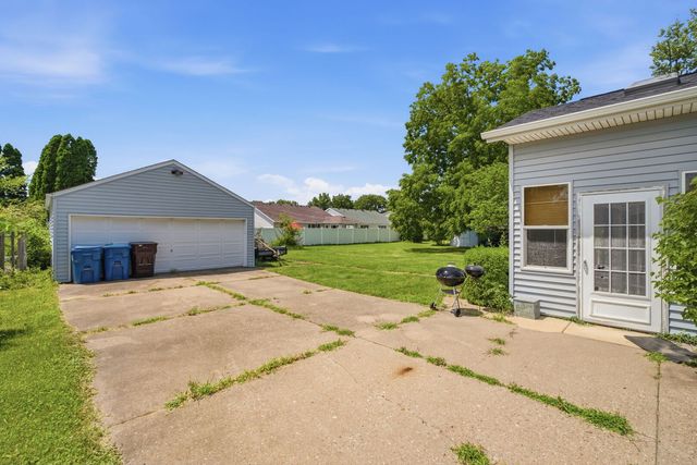 2017 Colona Road, East Moline, IL 61244