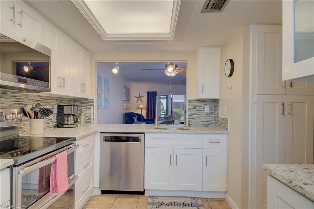 5445 Peppertree DR 9, FORT MYERS, FL 33908 — photo 2