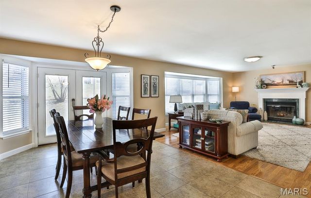 548 Crown Passage Drive, St Charles, MO 63303