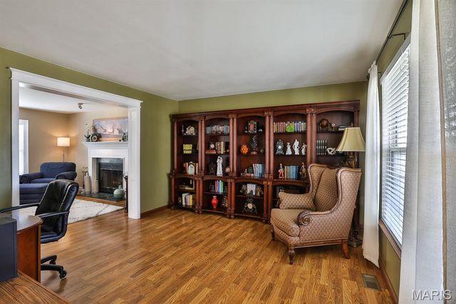 548 Crown Passage Drive, St Charles, MO 63303