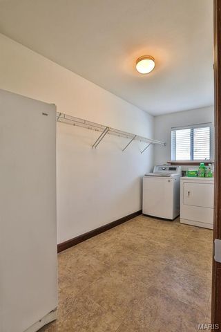 548 Crown Passage Drive, St Charles, MO 63303