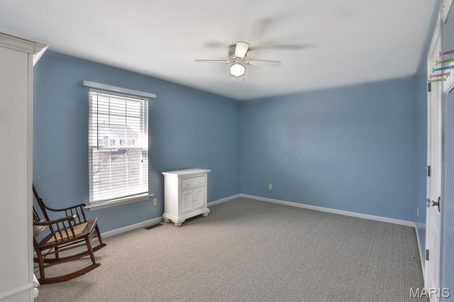 548 Crown Passage Drive, St Charles, MO 63303