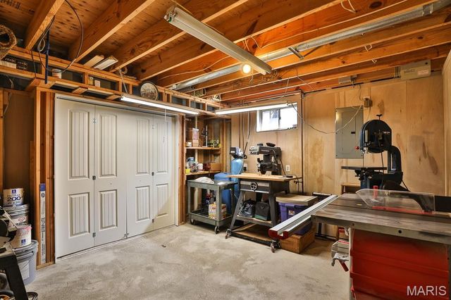 548 Crown Passage Drive, St Charles, MO 63303