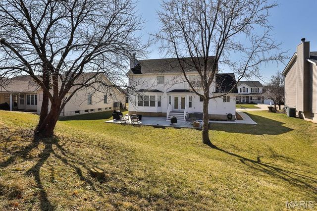 548 Crown Passage Drive, St Charles, MO 63303