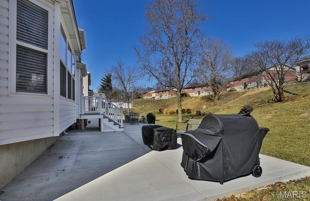 548 Crown Passage Drive, St Charles, MO 63303