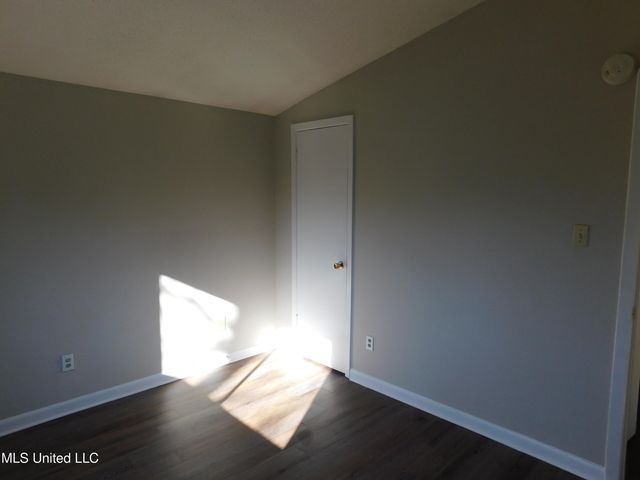 6600 Embassy Circle, Horn Lake, MS 38637