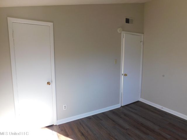 6600 Embassy Circle, Horn Lake, MS 38637