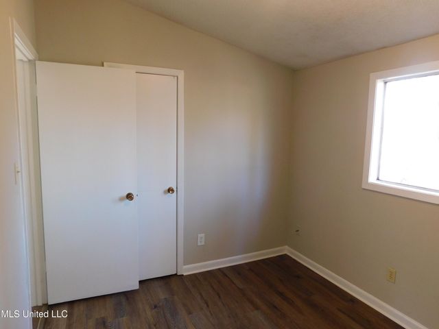 6600 Embassy Circle, Horn Lake, MS 38637