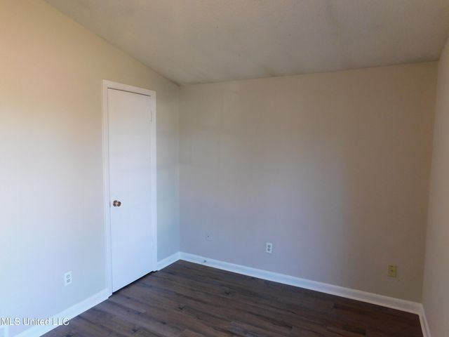 6600 Embassy Circle, Horn Lake, MS 38637