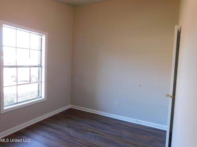6600 Embassy Circle, Horn Lake, MS 38637