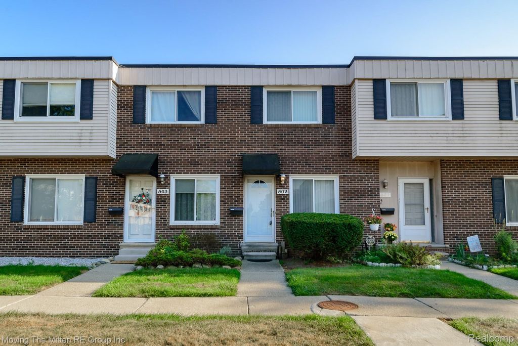 502 Estrada Drive, Belleville, MI 48111