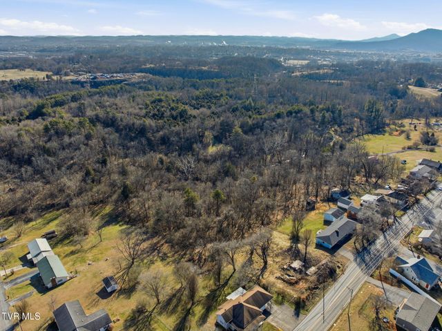 1515 Bloomingdale Road, Kingsport, TN 37660