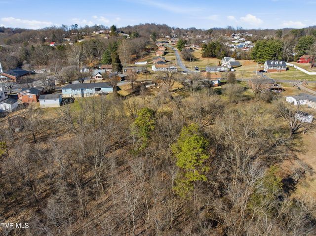 1515 Bloomingdale Road, Kingsport, TN 37660