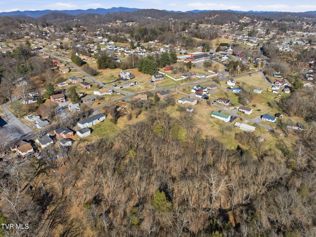 1515 Bloomingdale Road, Kingsport, TN 37660