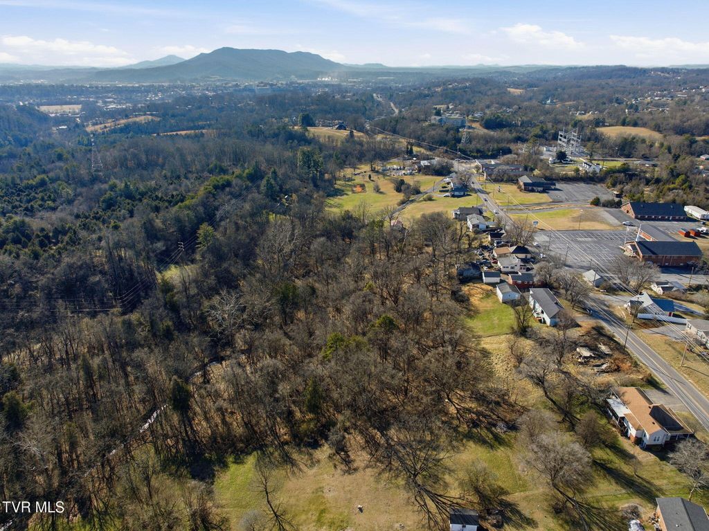 1515 Bloomingdale Road, Kingsport, TN 37660